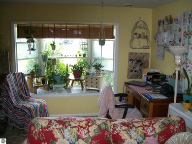Charming 2 bedroom, 1 bath home in the heart of all that St - photo 8