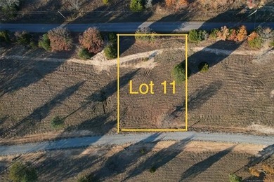 1/2 ACRE LOT IN BRAND NEW DEVELOPMENT - MOORES SUBDIVISION: Flat - photo 2