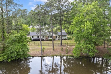 (private lake, pond, coastal) Home For Sale in Fuquay Varina North Carolina