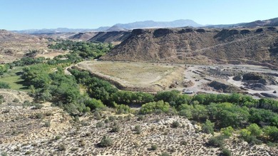 Amazing 29-acre private ranch land near Gunlock reservoir - photo 4