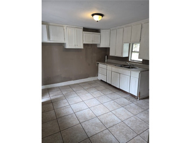 Price REDUCED- 4 bedroom 1 bathe with office or media room. Lots - photo 11