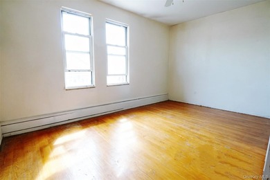 Two-family house located in Flushing, well-maintained, features - photo 12