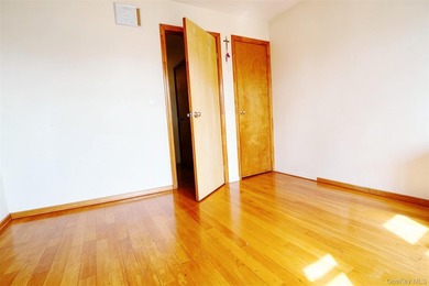 Two-family house located in Flushing, well-maintained, features - photo 13