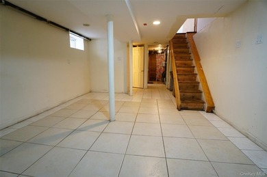 Two-family house located in Flushing, well-maintained, features - photo 17