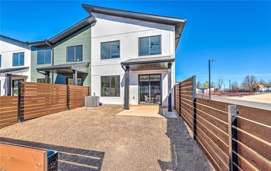 Welcome to Parkside of Lowell - where contemporary design meets - photo 22