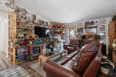 Beautifully maintained and move-in ready, this upgraded Mojave - photo 22