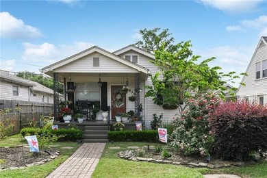 Charming original cottage updated with seamless additions - photo 2