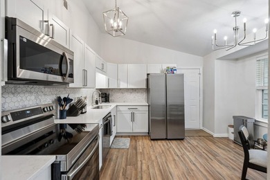 Welcome to 1036 Oakcrest Drive, a beautifully maintained home - photo 11