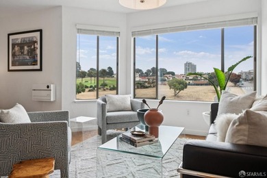 Sophisticated and modern living is offered in this Marina - photo 1