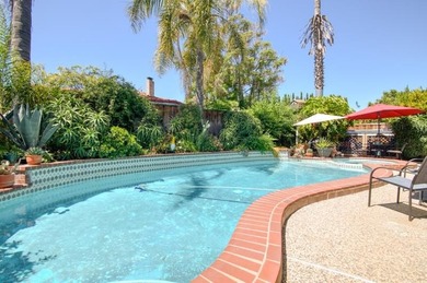 Welcome to this beautiful two-story home in the desirable - photo 8
