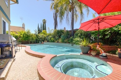 Welcome to this beautiful two-story home in the desirable - photo 9