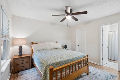 Welcome to 1036 Oakcrest Drive, a beautifully maintained home - photo 23