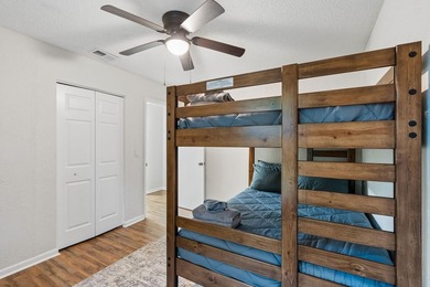 Welcome to 1036 Oakcrest Drive, a beautifully maintained home - photo 28