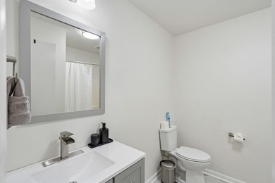 Welcome to 1036 Oakcrest Drive, a beautifully maintained home - photo 29