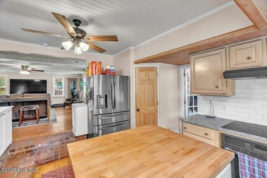 Welcome home to this beautifully updated 5.28-acre horse farm - photo 33