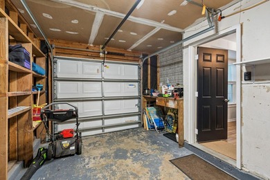 Welcome to 1036 Oakcrest Drive, a beautifully maintained home - photo 37