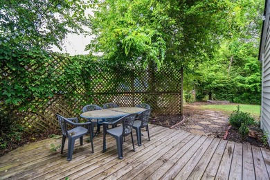 Welcome to 1036 Oakcrest Drive, a beautifully maintained home - photo 38