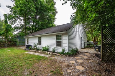 Welcome to 1036 Oakcrest Drive, a beautifully maintained home - photo 43