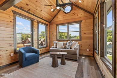 ****WOW WOW WOW*** Sold turnkey and fully furnished, this - photo 44