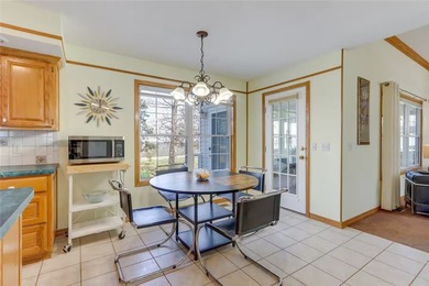 This charming custom-built golf-course home includes many - photo 7