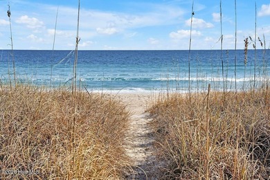 Enjoy the soft, warm coastal breeze while watching the tide - photo 4