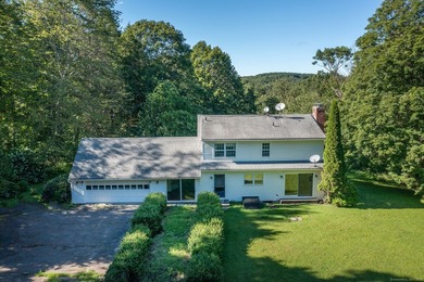 Nestled within one of Roxbury, Connecticut's most quiet and - photo 3