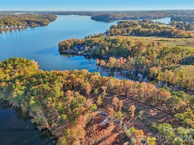 Discover the peaceful charm of Edgewater on Lake Tillery, a - photo 16