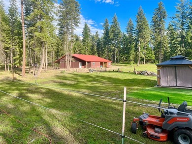 Incredibly private 10 acres with a lovely mix of meadow and - photo 23