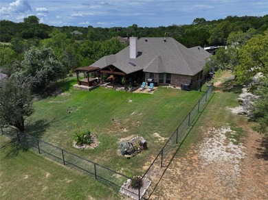 This spacious 3-bedroom, 2-bathroom home offers a harmonious - photo 29