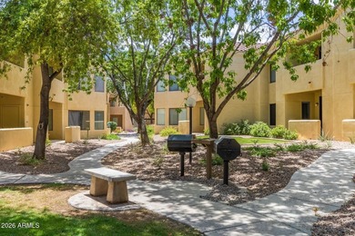 Nestled within the gated Sienna Condominiums in Scottsdale, just - photo 31