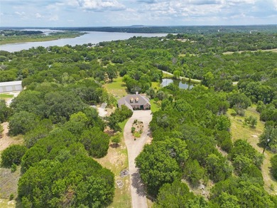 This spacious 3-bedroom, 2-bathroom home offers a harmonious - photo 36