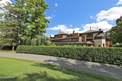 Lake Condo For Sale in Stockbridge, Massachusetts