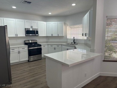 Beautiful Condo in the heart of Las Vegas Valley. Only two unit