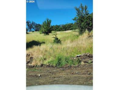 North Umpqua River Acreage For Sale in Roseburg Oregon