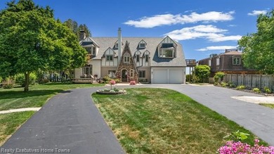 Timeless elegance meets modern luxury in this stunning 4,500 sq - photo 4