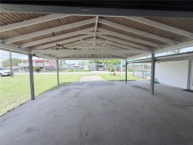 Situated on 2 lots, this beautifully maintained 2-bedroom - photo 17