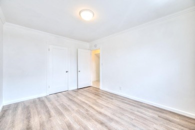 Triplex property located at 6029 MacArthur Blvd in Oakland - photo 17