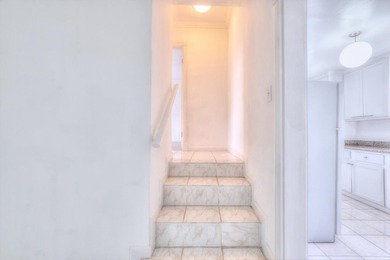 Triplex property located at 6029 MacArthur Blvd in Oakland - photo 19