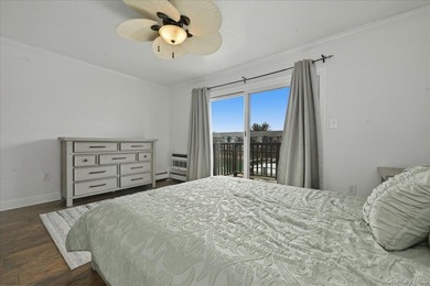 Welcome to your slice of paradise! This fabulous corner-unit - photo 19