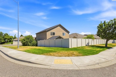 Nestled in the highly sought-after Badger Mountain Village - photo 30