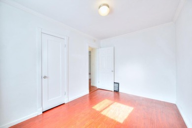 Triplex property located at 6029 MacArthur Blvd in Oakland - photo 32