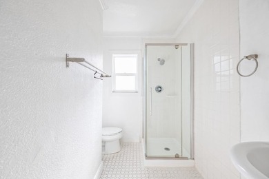 Triplex property located at 6029 MacArthur Blvd in Oakland - photo 34