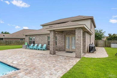 *HUGE OVERSIZE LOT, SALTWATER GUNITE POOL* Welcome to this - photo 42