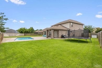 *HUGE OVERSIZE LOT, SALTWATER GUNITE POOL* Welcome to this - photo 47