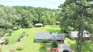 Lake Home For Sale in Many, Louisiana