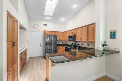Beautifully updated and maintained single family home in the - photo 13