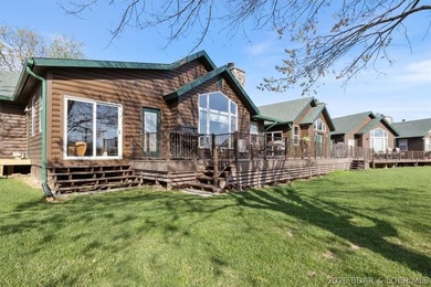 A unicorn! A THREE bedroom, TWO-AND-A-HALF bath golf cottage at - photo 24