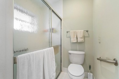 Beautifully updated and maintained single family home in the - photo 29