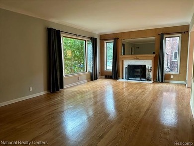 Be the next to own this beautifully preserved Frank H. Wright - photo 4