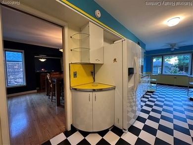 Be the next to own this beautifully preserved Frank H. Wright - photo 10